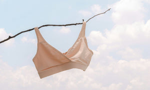 Souvenirs du premier soutien-gorge : ces moments que l'on n'oublie pas